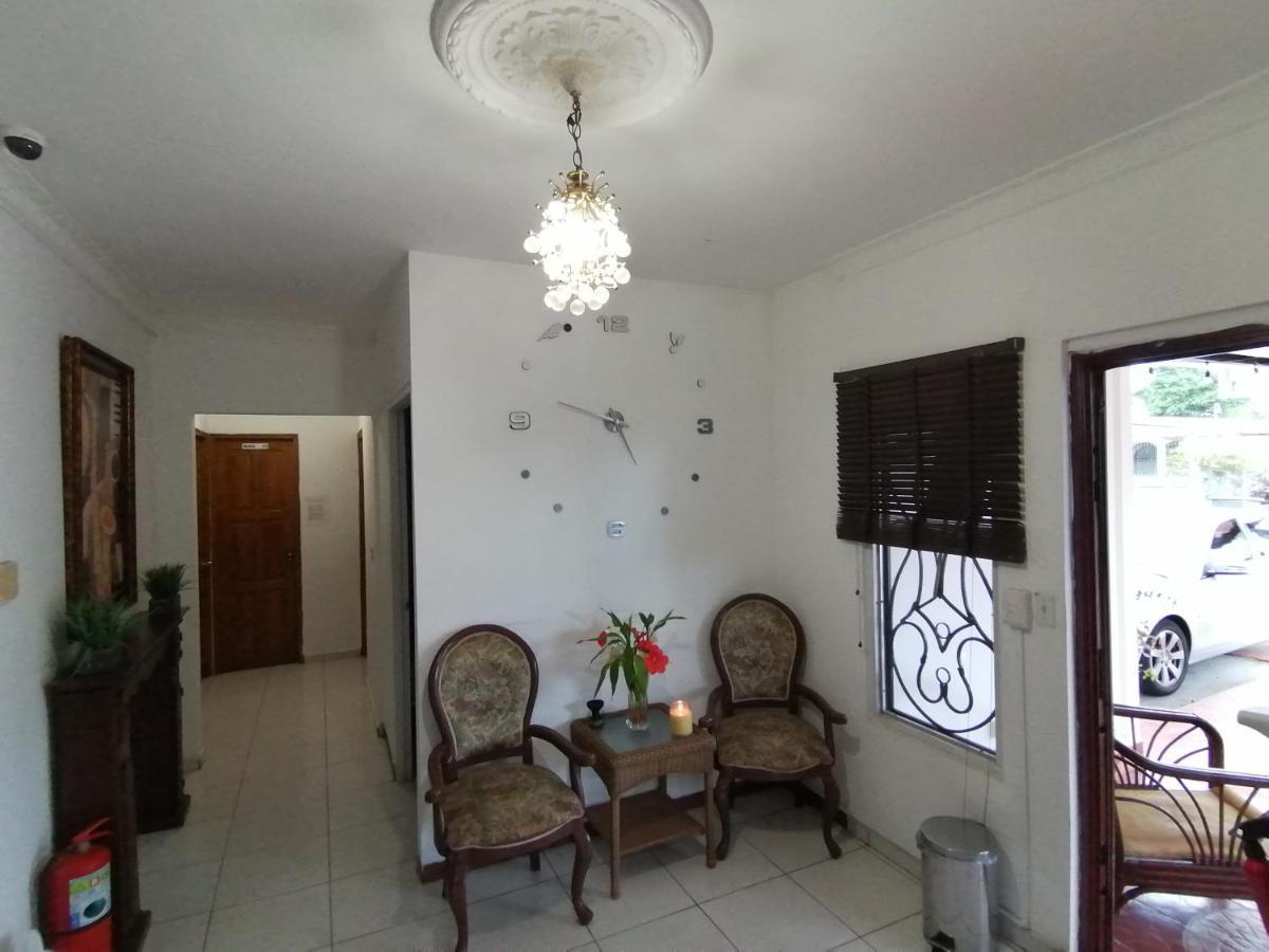Hostal Compostela Inn Давид Екстер'єр фото