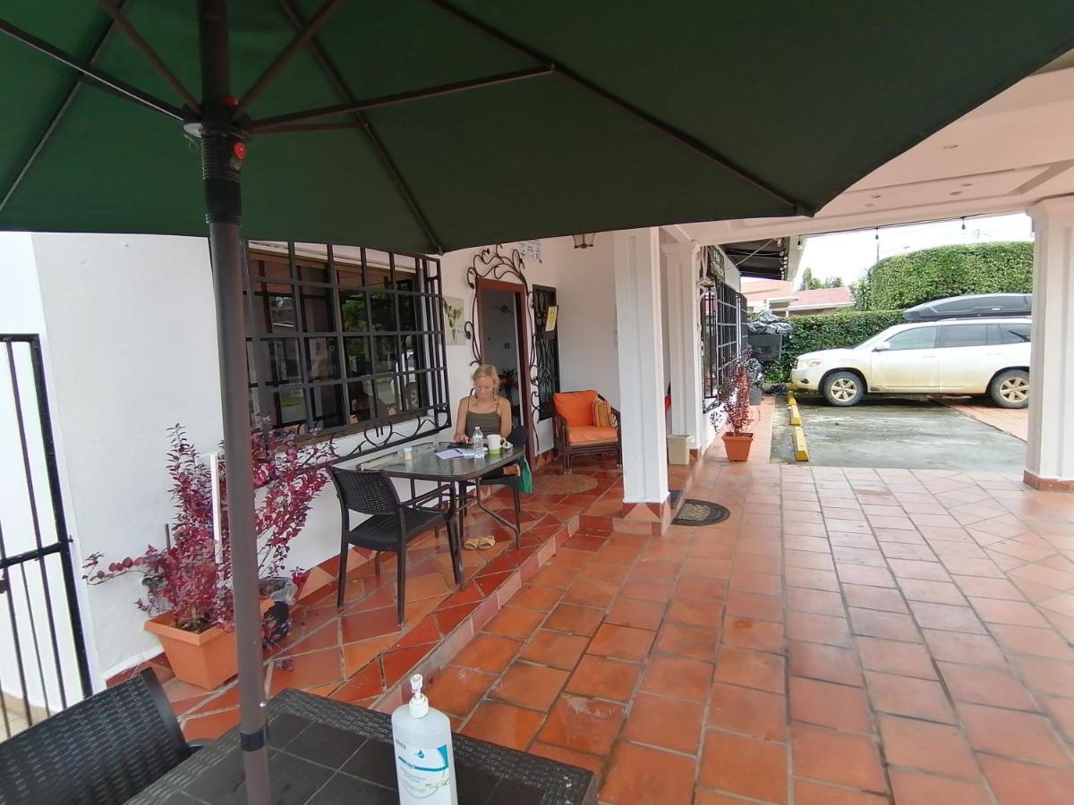 Hostal Compostela Inn Давид Екстер'єр фото